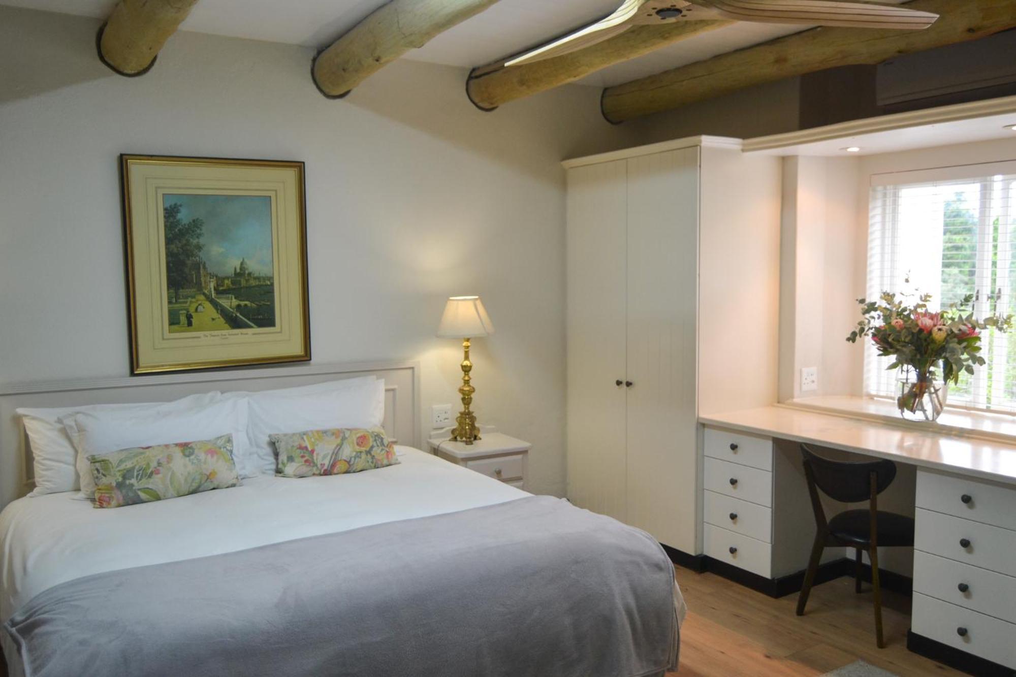 4 Piet Retief Hotel สเตลเลนบอช ภายนอก รูปภาพ