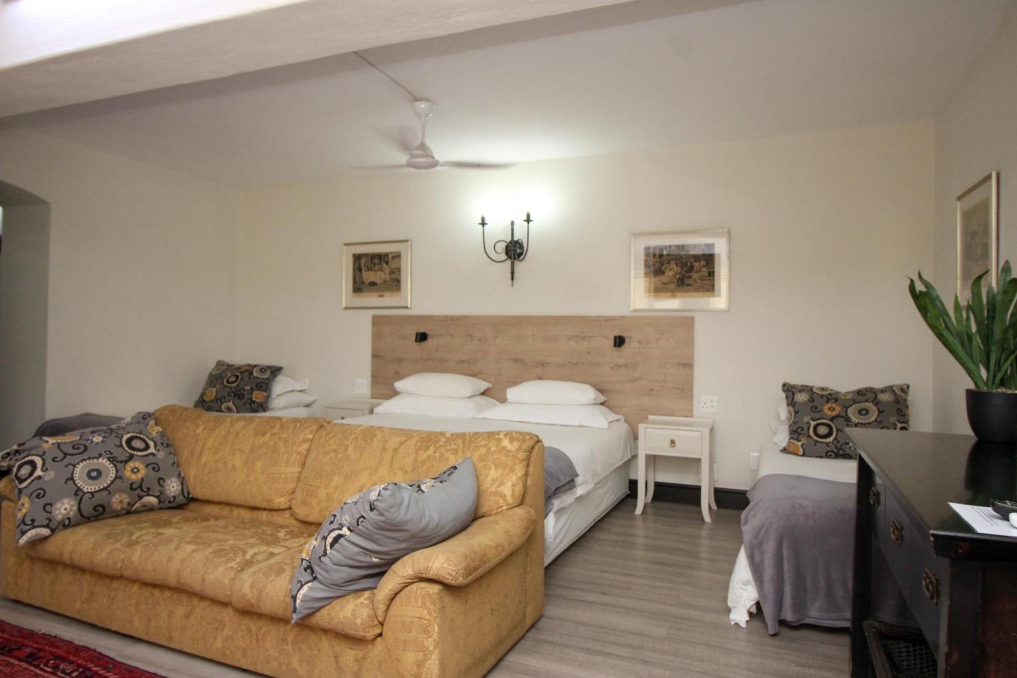 4 Piet Retief Hotel สเตลเลนบอช ภายนอก รูปภาพ