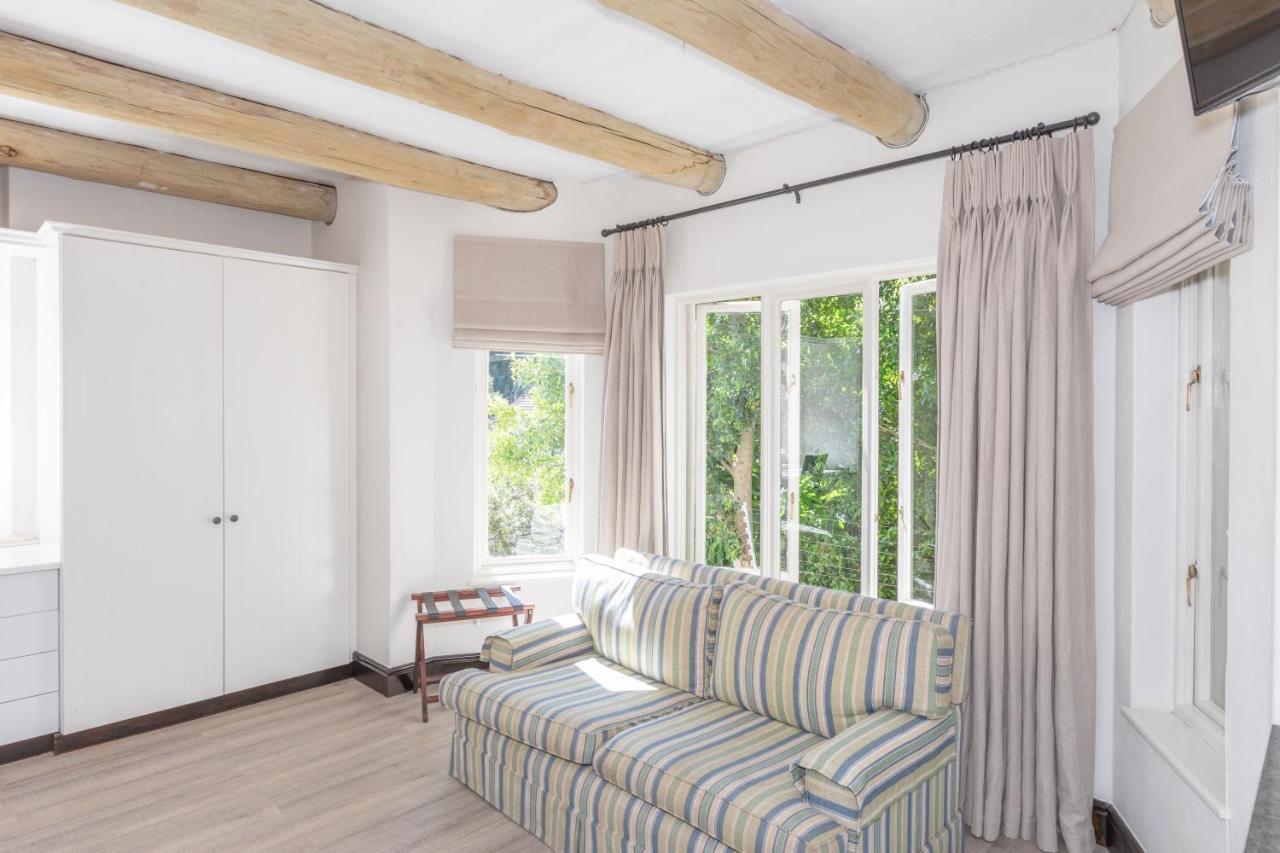 4 Piet Retief Hotel สเตลเลนบอช ภายนอก รูปภาพ